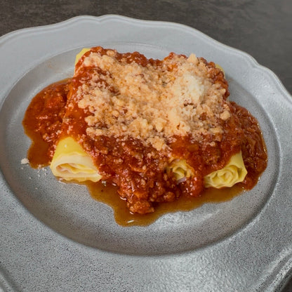 ハムとチーズのカネロニ(ボロネーゼソース)